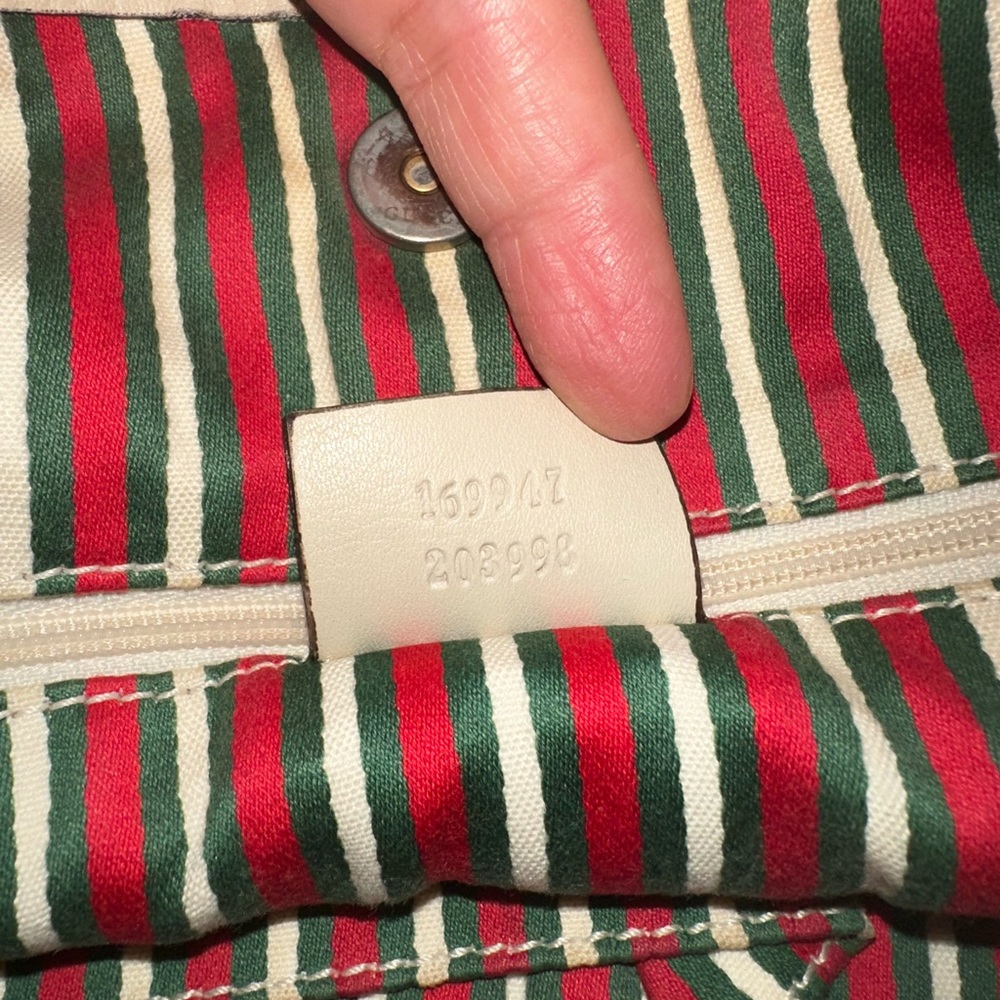 Authentic Gucci hobo bag - Picture 9 of 13